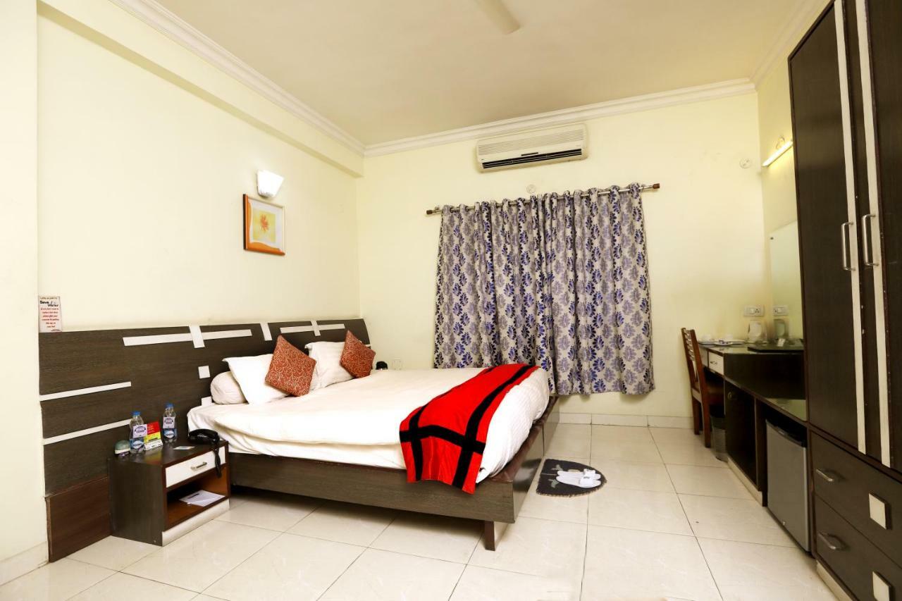 Hotel Radhika Regency Rourkela Екстериор снимка