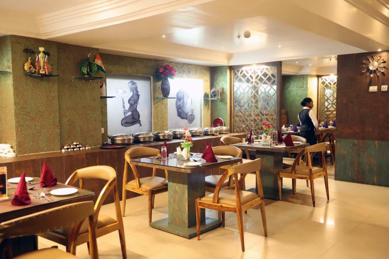 Hotel Radhika Regency Rourkela Екстериор снимка