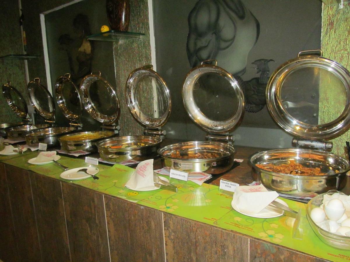 Hotel Radhika Regency Rourkela Екстериор снимка