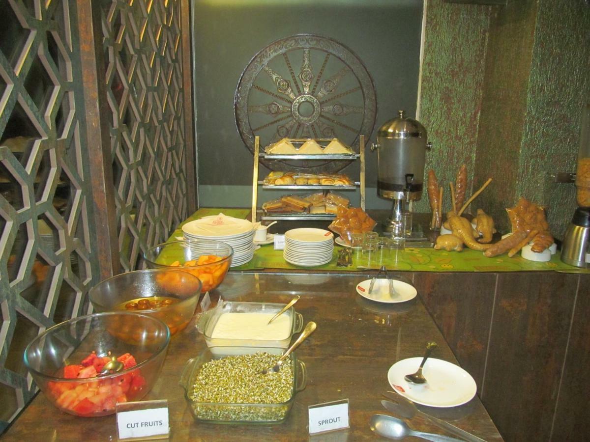 Hotel Radhika Regency Rourkela Екстериор снимка