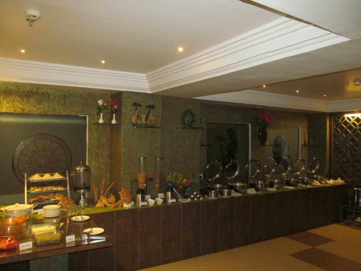 Hotel Radhika Regency Rourkela Екстериор снимка
